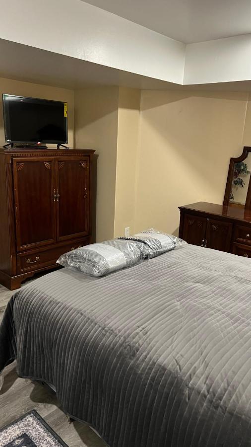 The Mcneil Mansions Apartment *